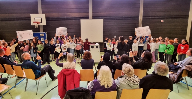 Geschichtswettbewerb des Historischen Vereins an der Grundschule an der Droste-Hülshoff-Straße Geschichtswettbewerb des Historischen Vereins an der Grundschule an der Droste-Hülshoff-Straße